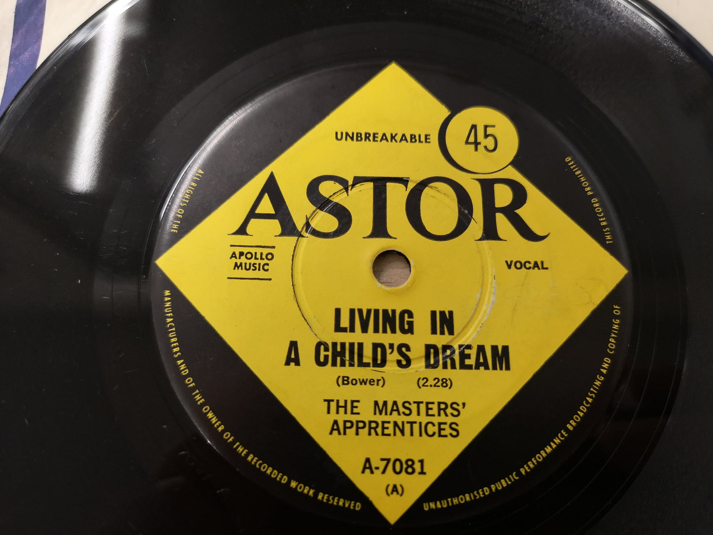 Master's Apprentices "Living in a Child's Dream" Orig Australia 1968 VG++ (7" Single)
