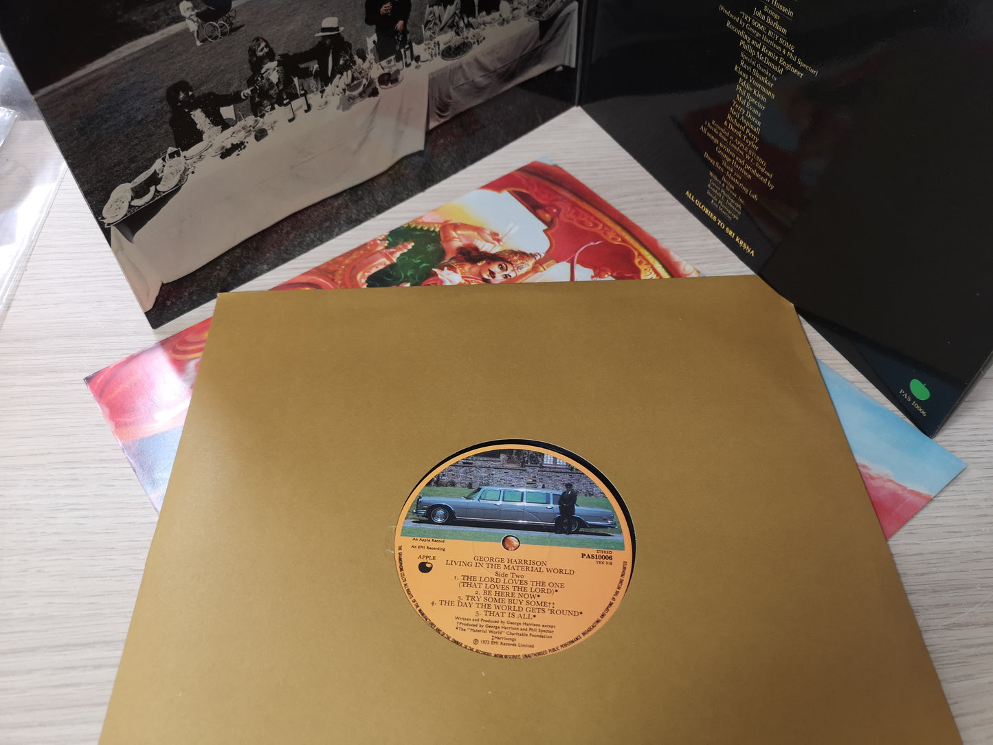 George Harrison "Living in The Material World" Orig UK 1973 EX/M- (w/ All Inserts)