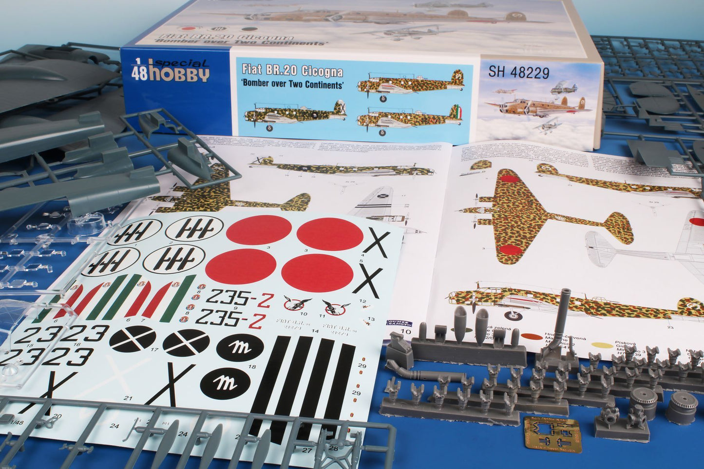 Fiat Br.20 Cicogna "Bomber over Two Continents" - SPECIAL HOBBY 1/48