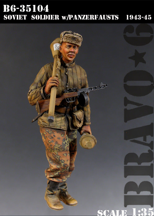 Soviet Soldier with Panzerfausts, 1943-45 - Bravo 6 1/35