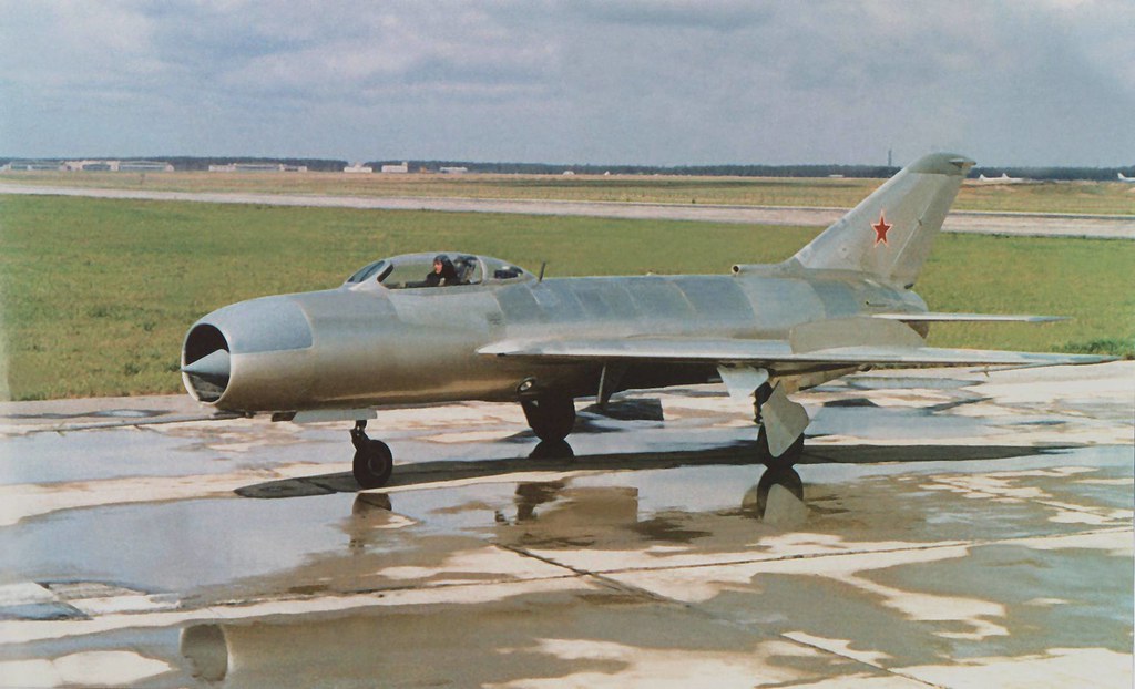 Mikoyan I-3U (I-420) - MODELSVIT 1/72