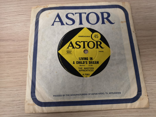 Master's Apprentices "Living in a Child's Dream" Orig Australia 1968 VG+ (7" Single)