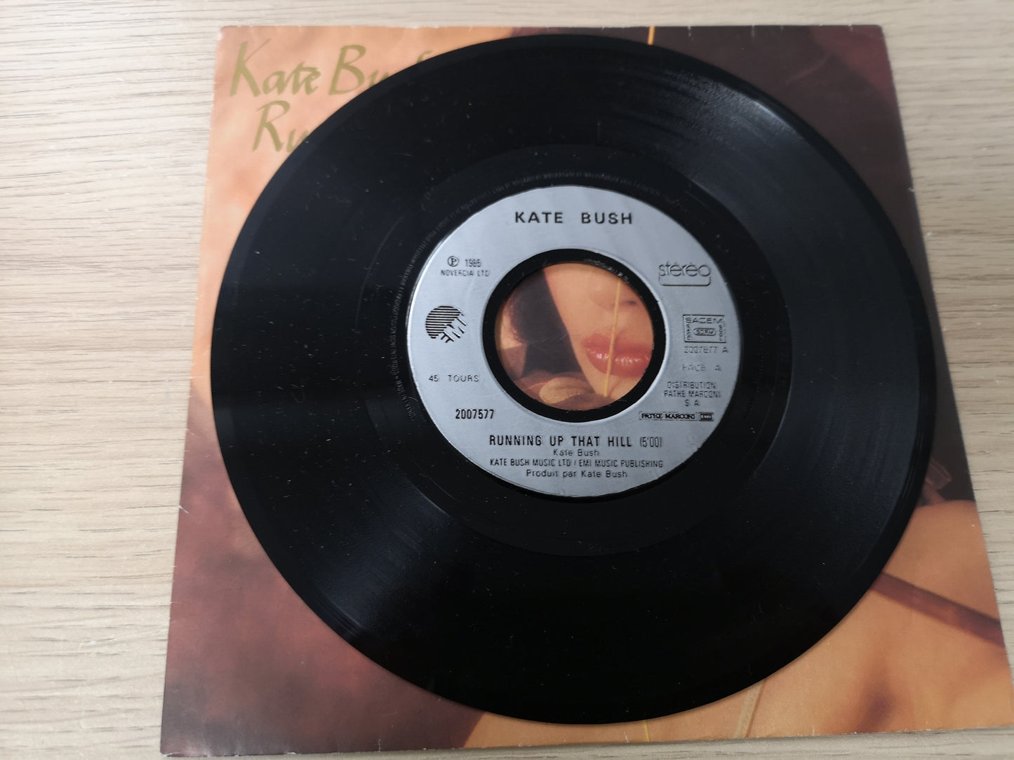 Kate Bush "Running Up That Hill" Orig France 1985 EX/EX (7" Single)