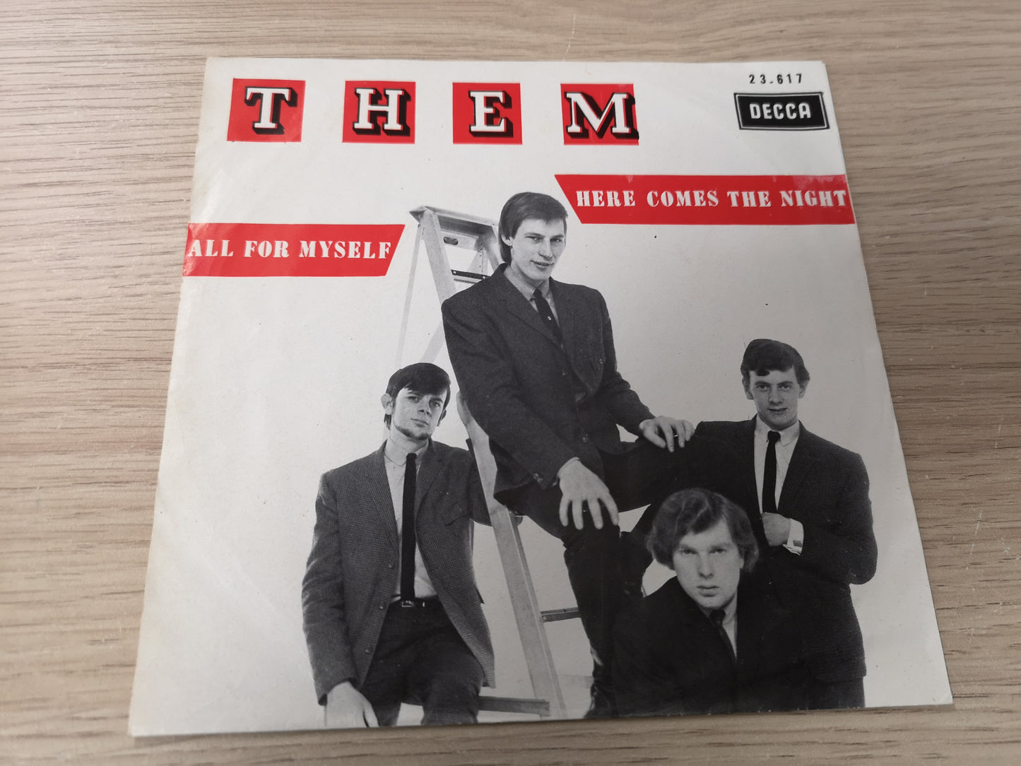 Them "Here Comes The Night" Orig Belgium 1965 EX/EX (7" Single)