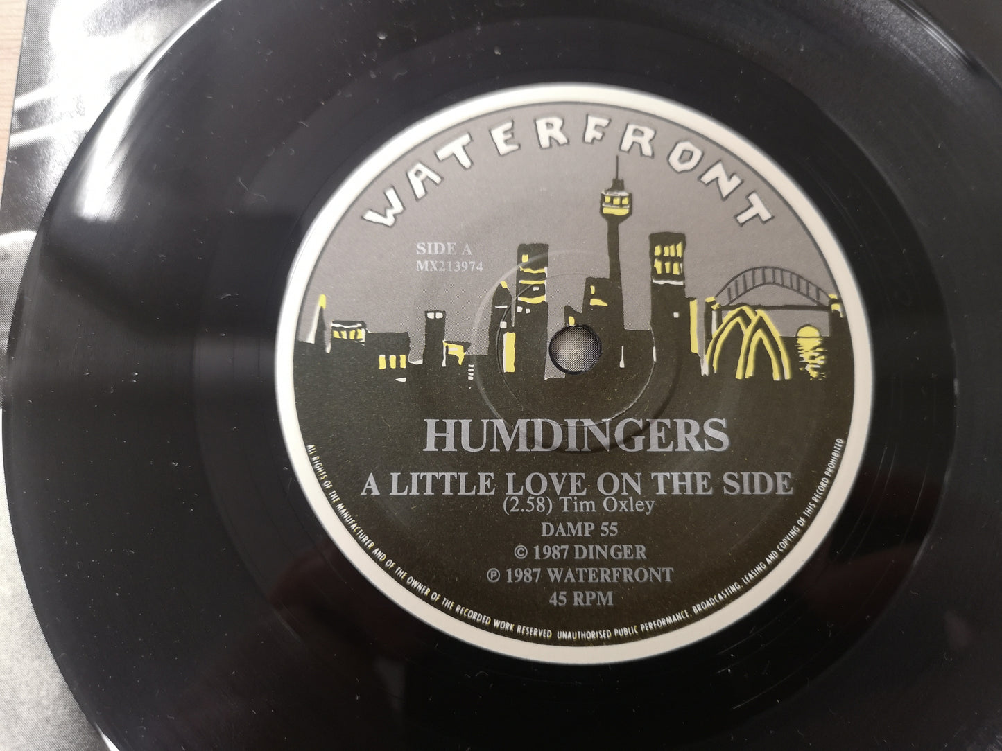 Humdingers "A Little love on The Side" Orig UK 1987 M-/M- (7" Single)