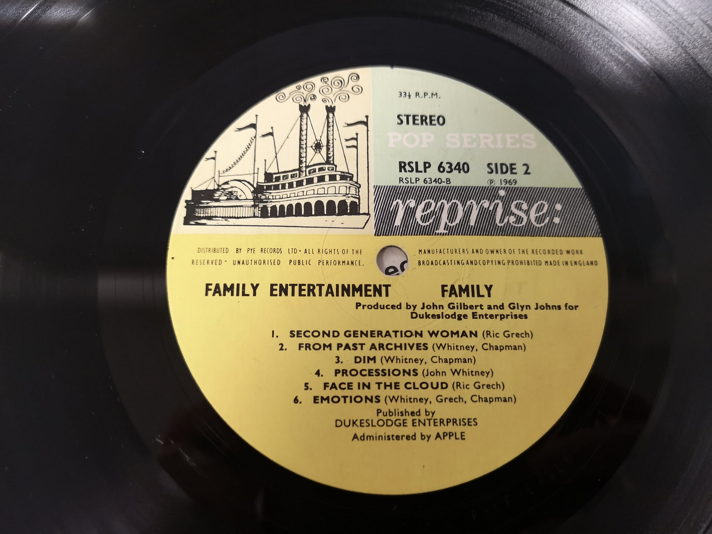 Family "Entertainment" Orig UK 1969 EX/EX (w/ Poster)