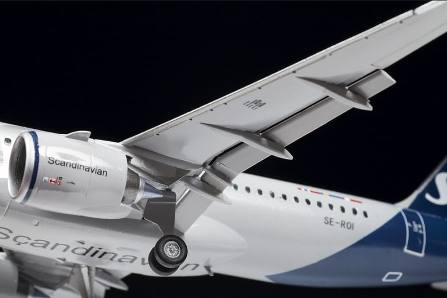 Airbus A320neo Civil Airliner - ZVEZDA 1/144