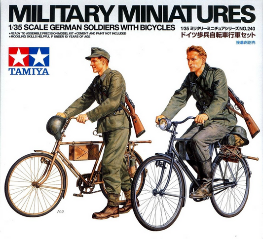 German Soldiers with Bicycles / Soldats Allemands à Vélo - Military Miniatures - TAMIYA 1/35
