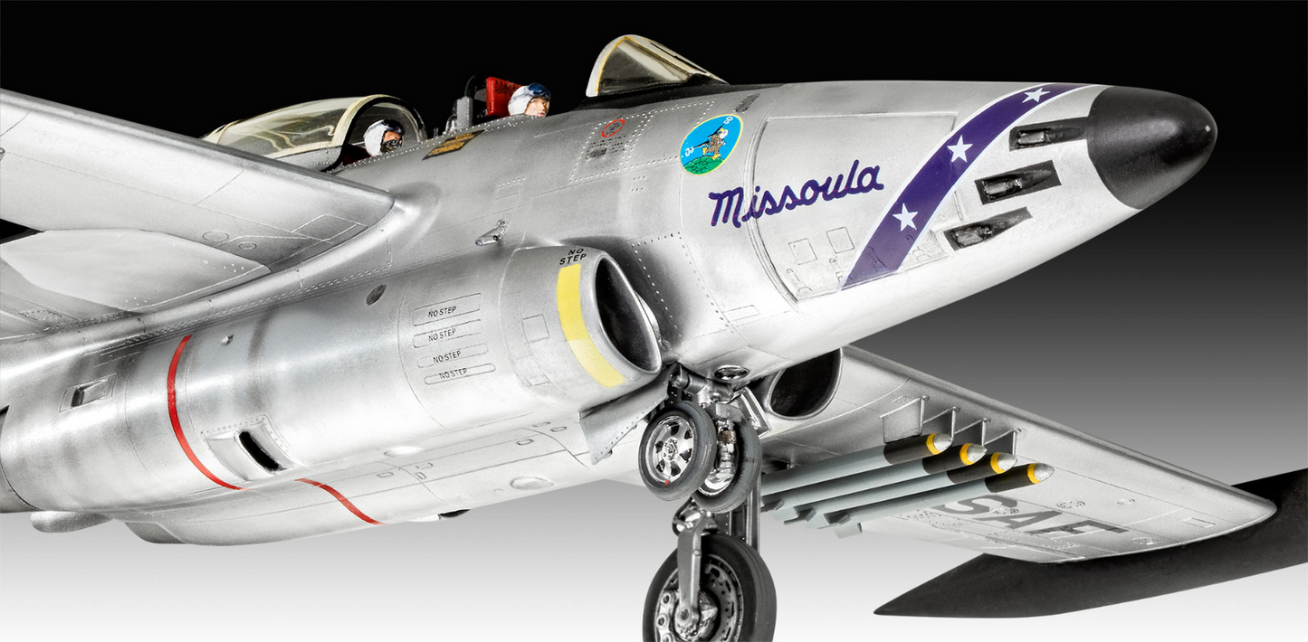 Northrop F-89 Scorpion - 50th Anniversary Gift Set - REVELL 1/48