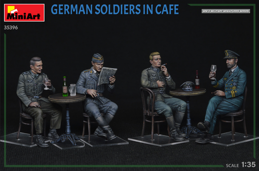 German Soldiers in Cafe - MINIART 1/35