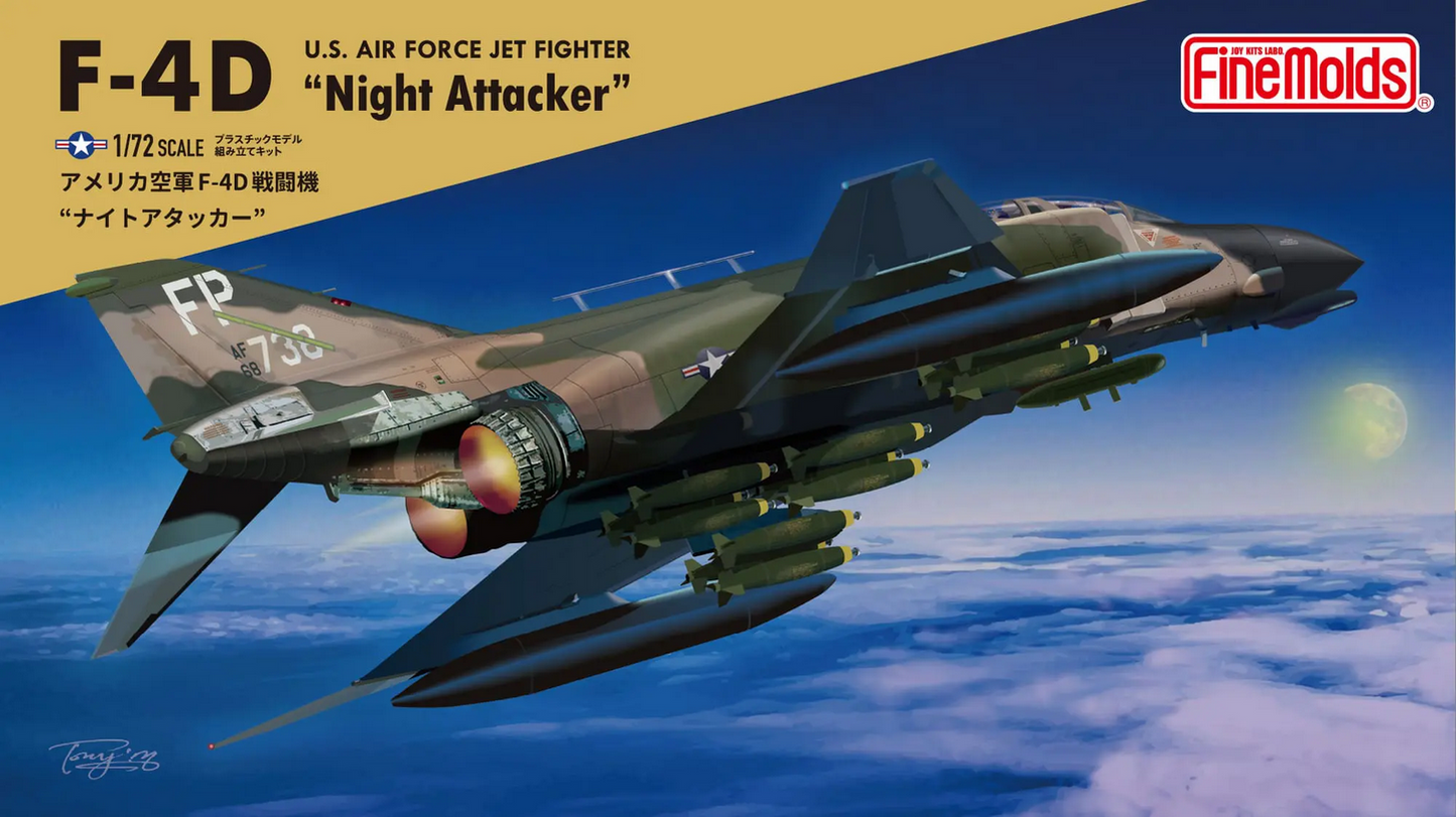 U.S. Air Force Jet Fighter F-4D "Night Attacker" Limited Edition - FINEMOLDS 1/72