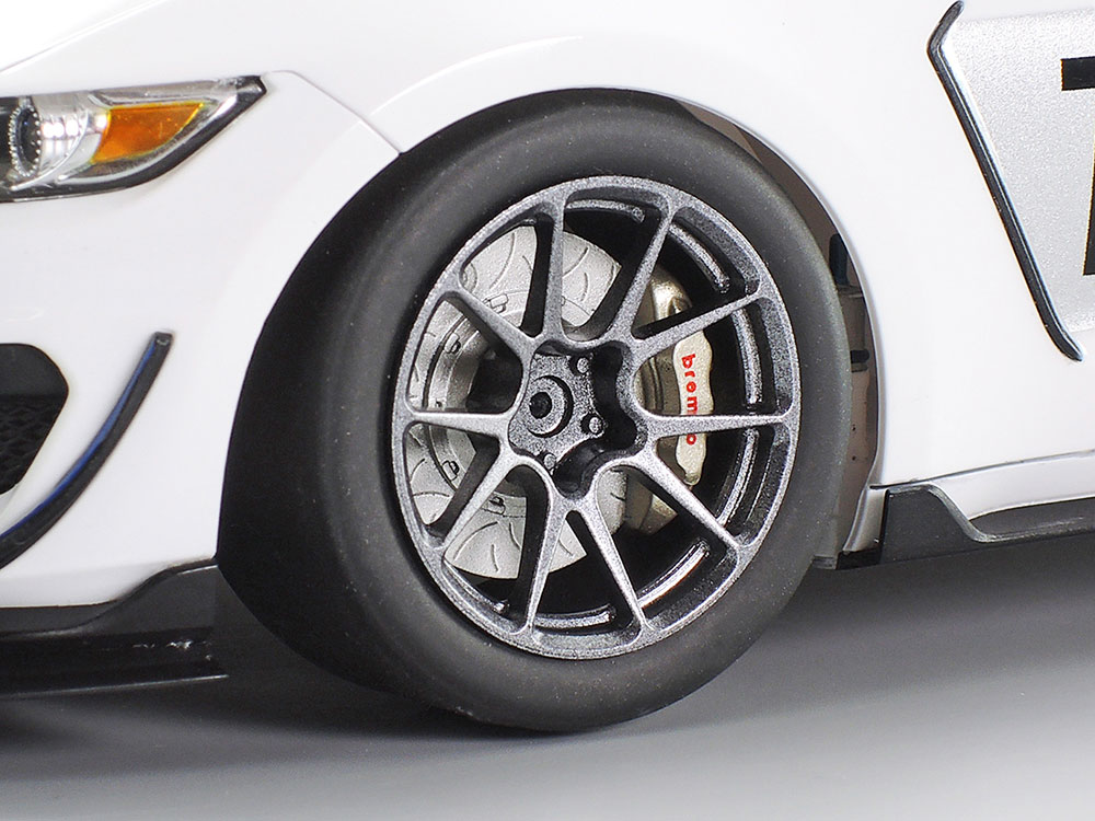 Ford Mustang GT4 - TAMIYA 1/24