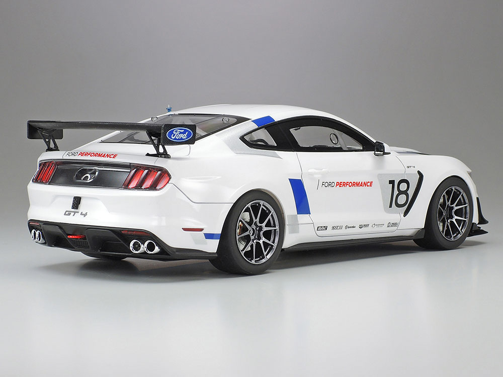 Ford Mustang GT4 - TAMIYA 1/24
