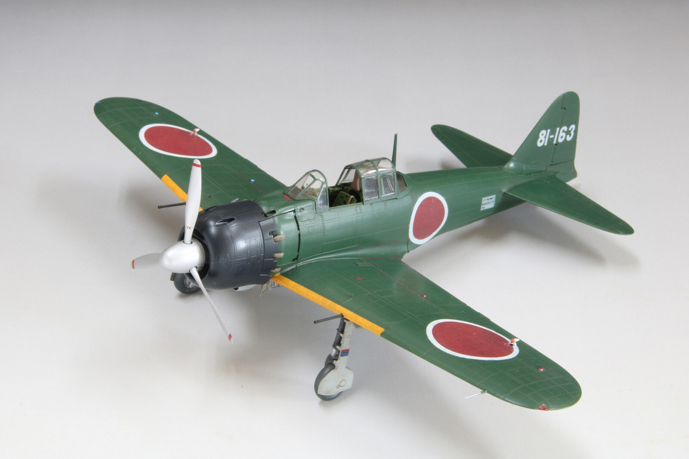 IJN A6M5 Carrier Fighter Zero Model 52 (Mitsubishi, Mid Prod.) - FINEMOLDS 1/48