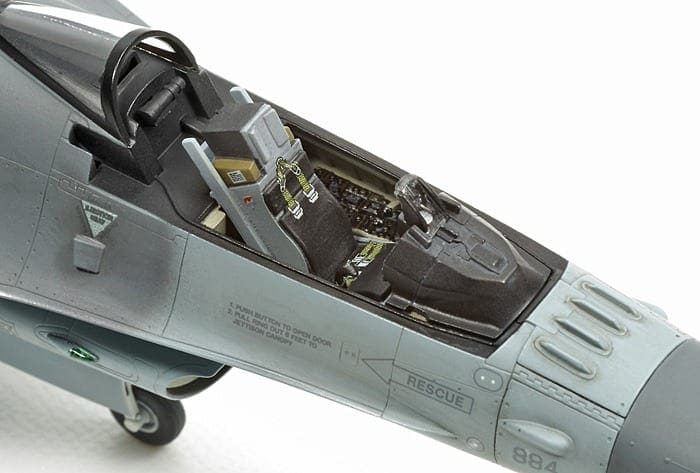 Lockheed Martin F-16CJ Block 50 Fighting Falcon - TAMIYA 1/72