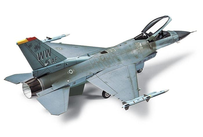 Lockheed Martin F-16CJ Block 50 Fighting Falcon - TAMIYA 1/72