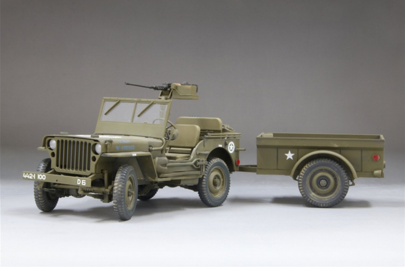 U.S. Army 1/4 ton 4x4 Truck w/trailer - FINEMOLDS 1/20