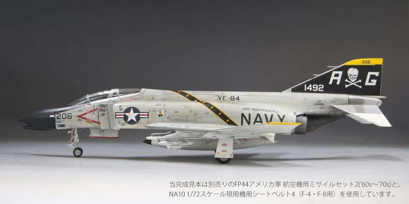 F-4B - U.S. Navy Jet Fighter VF-84 "Jolly Rogers" - FINEMOLDS 1/72
