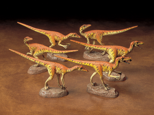 Velociraptors (x6 pcs) - TAMIYA 1/35