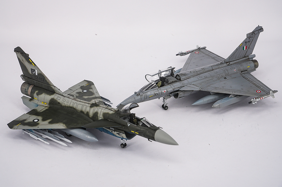PAF J-10CE Multi-Role Fighter & IAF Rafale (2 kits inclus) - TRUMPETER 1/72