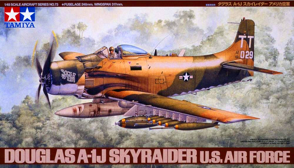 Douglas A-1J Skyraider U.S. Air Force - TAMIYA 1/48