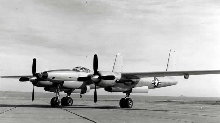 [Précommande] Hughes XF-11/XR-11 [Second Prototype] - A&A MODELS 1/72