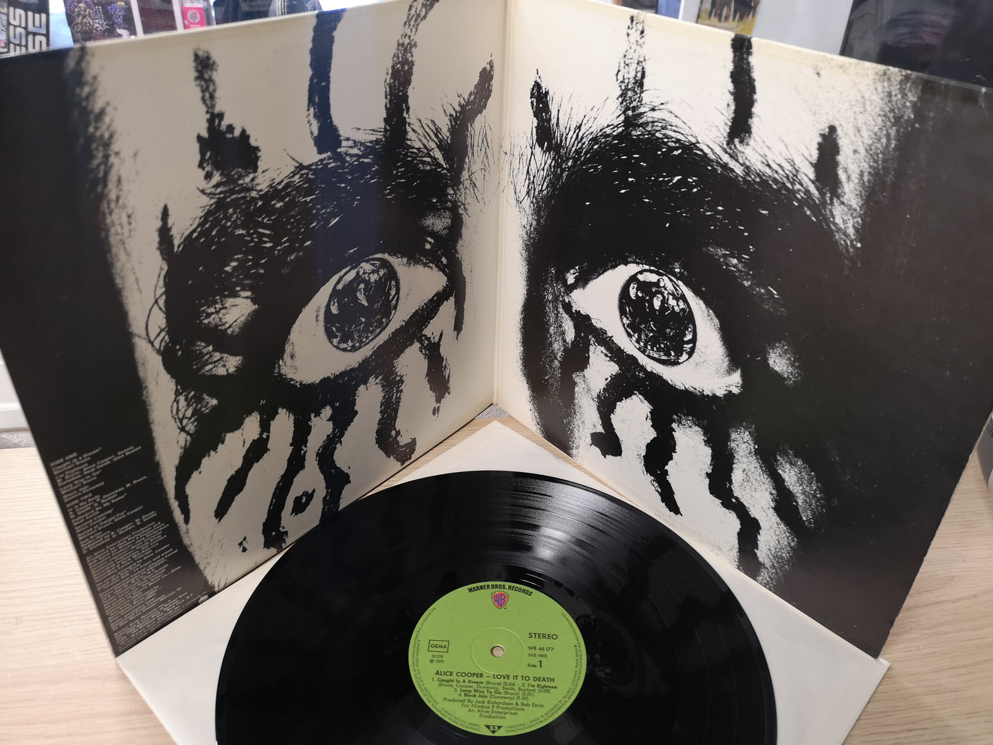 Alice Cooper "Love it to Death" Germany 1972 (2nd Label) M-/M-