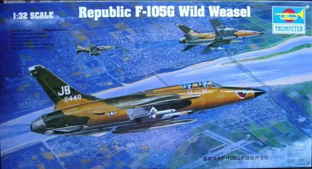 Republic F-105G Wild Weasel - TRUMPETER 1/32