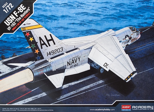 USN F-8E VF-162 "The Hunters" - ACADEMY 1/72