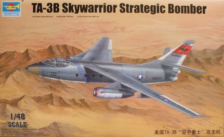 TA-3B Skywarrior Strategic Bomber - TRUMPETER 1/48